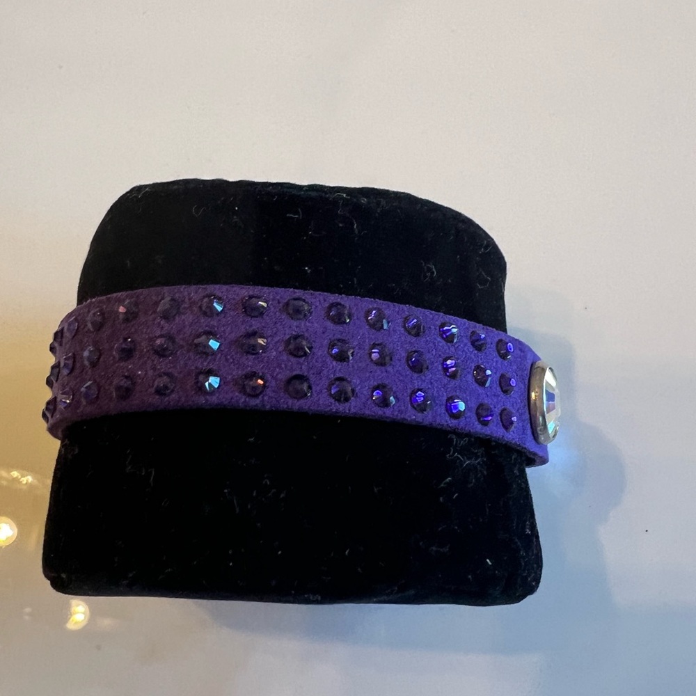 Swarovski purple leather bejeweled adjustable 7"-7 1/2" bracelet!